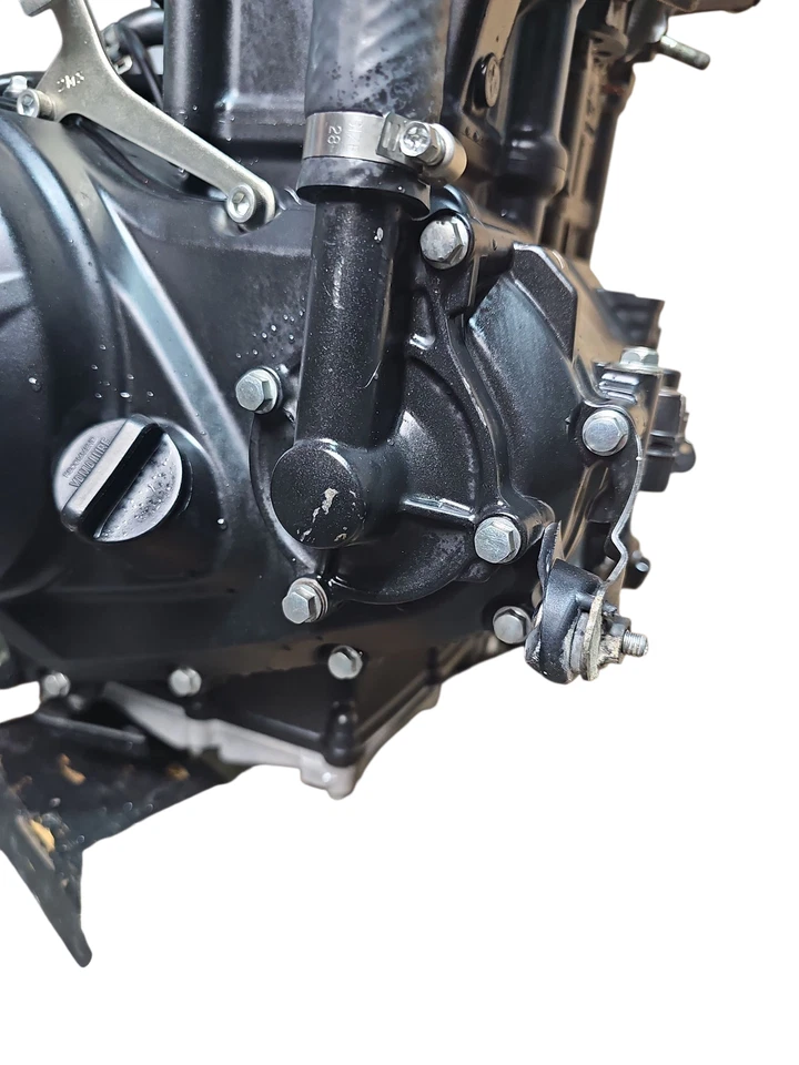 MOTOR YAMAHA 20-25 MT-03 15-22 YZF R3 Foto 3 de 4