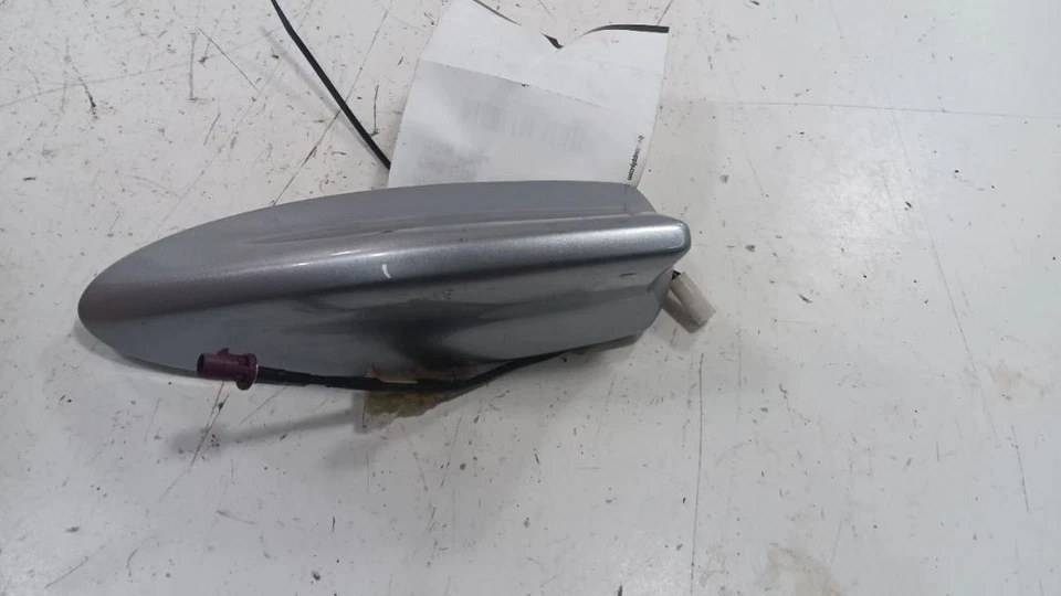 Антенна на крышу Subaru Forester 2018 - Изображение 2 из 4