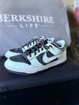 Nike Dunk Low Men s Colorblock Sneaker Black Light Blue White Lace-Up