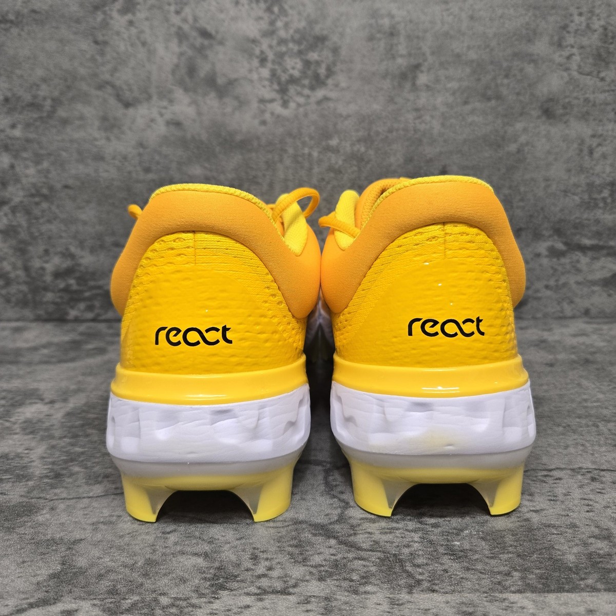 NIKE Alpha Hurrache Elite 4 Low MCS Plastic Baseball Cleats Mens 15 Yellow Black Nike Alpha Huarache Elite 4 Low MCS Yellow Baseball Cleats  main image 2
