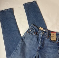NWT Levi’s Wedgie Straight Denim Jeans Women’s Sz 25 X28 High Rise Medium Wash 