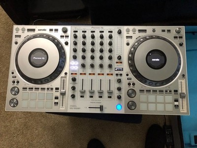 Pioneer DJ DDJ 1000 SRT WHITE LIMITED EDITION WITH GATOR SOFT CASE BAG TOTE