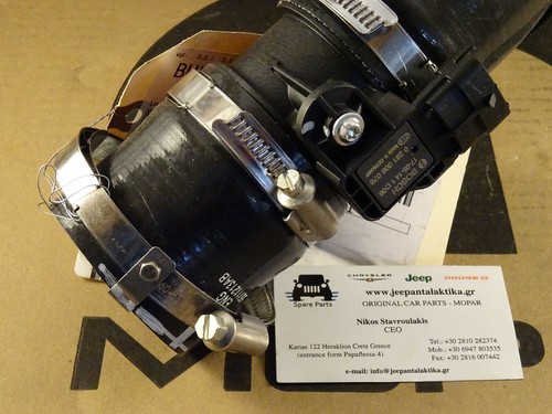 Duct-Charge Air Cooler Jeep Wrangler JK 2.8CRD 11-18 55111213AC New OEM Mopar - Picture 6 of 7