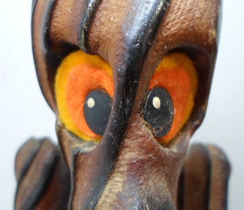 Vintage MCM VULTURE BIRD FIGURINE Nils Strandin Cryptomeria Wood Felt Eyes 10.5" - Picture 2 of 8