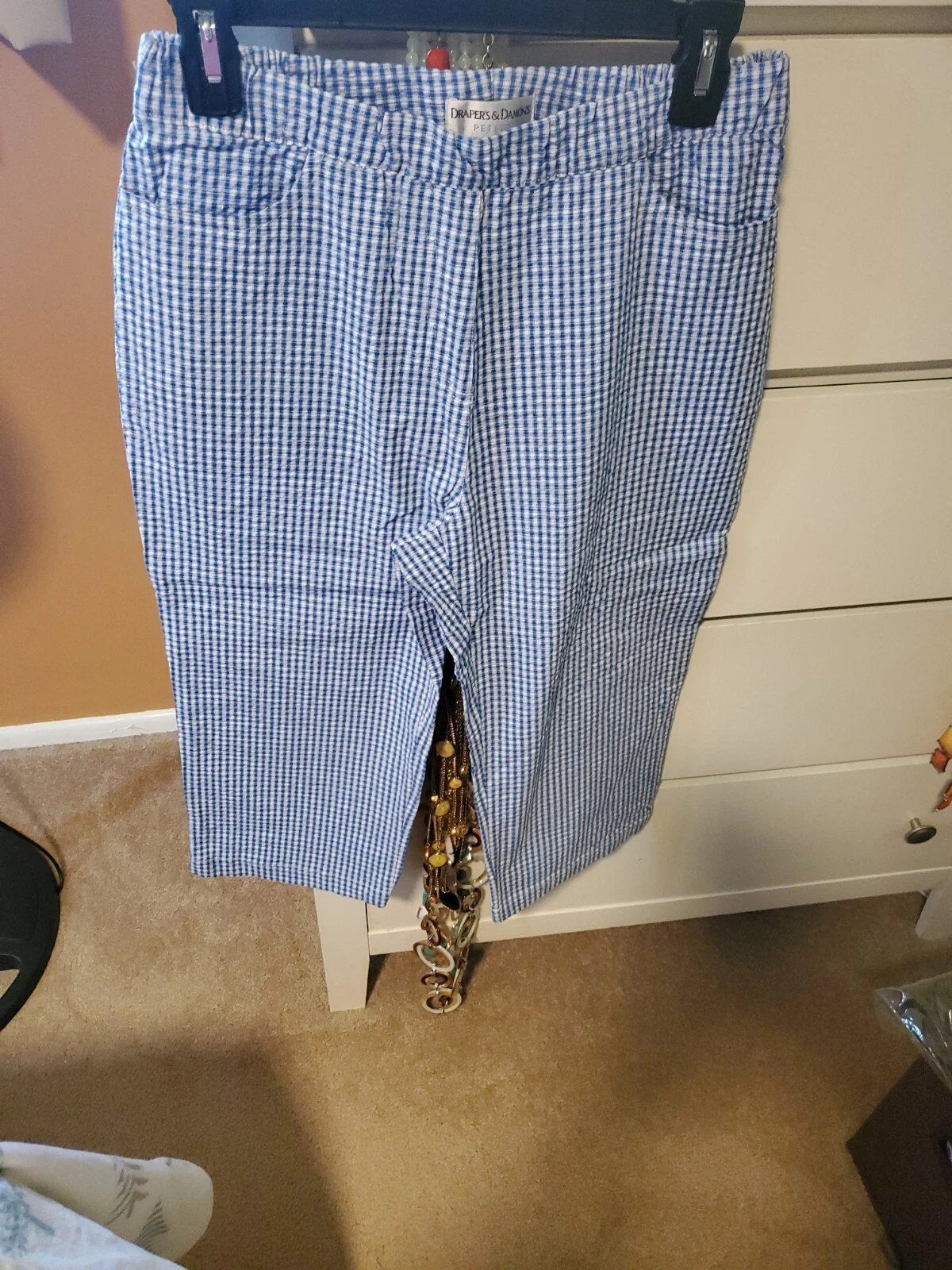 DRAPER & DAMON'S WOMENS SIZE SMALL PETITE BLUE GINGHAM CAPRI PANTS NEW 042154