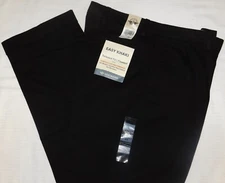 DOCKERS Easy Khaki Pants Relaxed Pleated Stretch No Wrinkles Comfort Waist Black