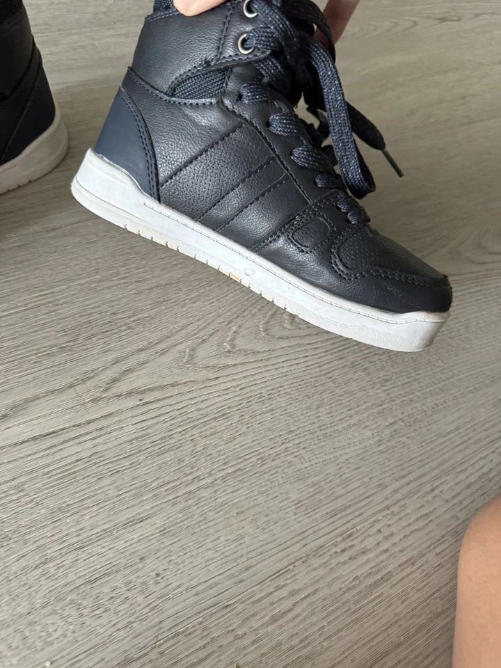 Nuevo Levi’s Azul Medio Top Tenis Zapatos Niños Talla 13 Cordones Atletismo Informal Foto 2 de 4