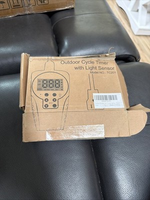Techbee TC201 Outdoor Cycle Timer Short/Long Light Sensor Repeat Plug Outlet