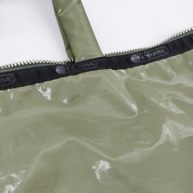 LeSportsac/AMERI DX EASY CARRY TTE W/CHRM NYLON T… - image 7