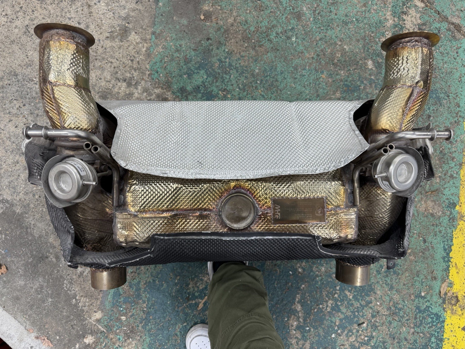 OEM Lamborghini Aventador SVJ Exhaust Muffler w/ Heat Shield 470.251.051.R