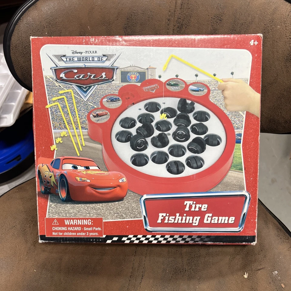DISNEY PIXAR EL MUNDO DE LOS COCHES JUEGO DE PESCA DE NEUMÁTICOS JUEGO COMPLETO #2382 FUNCIONA Foto 4 de 4