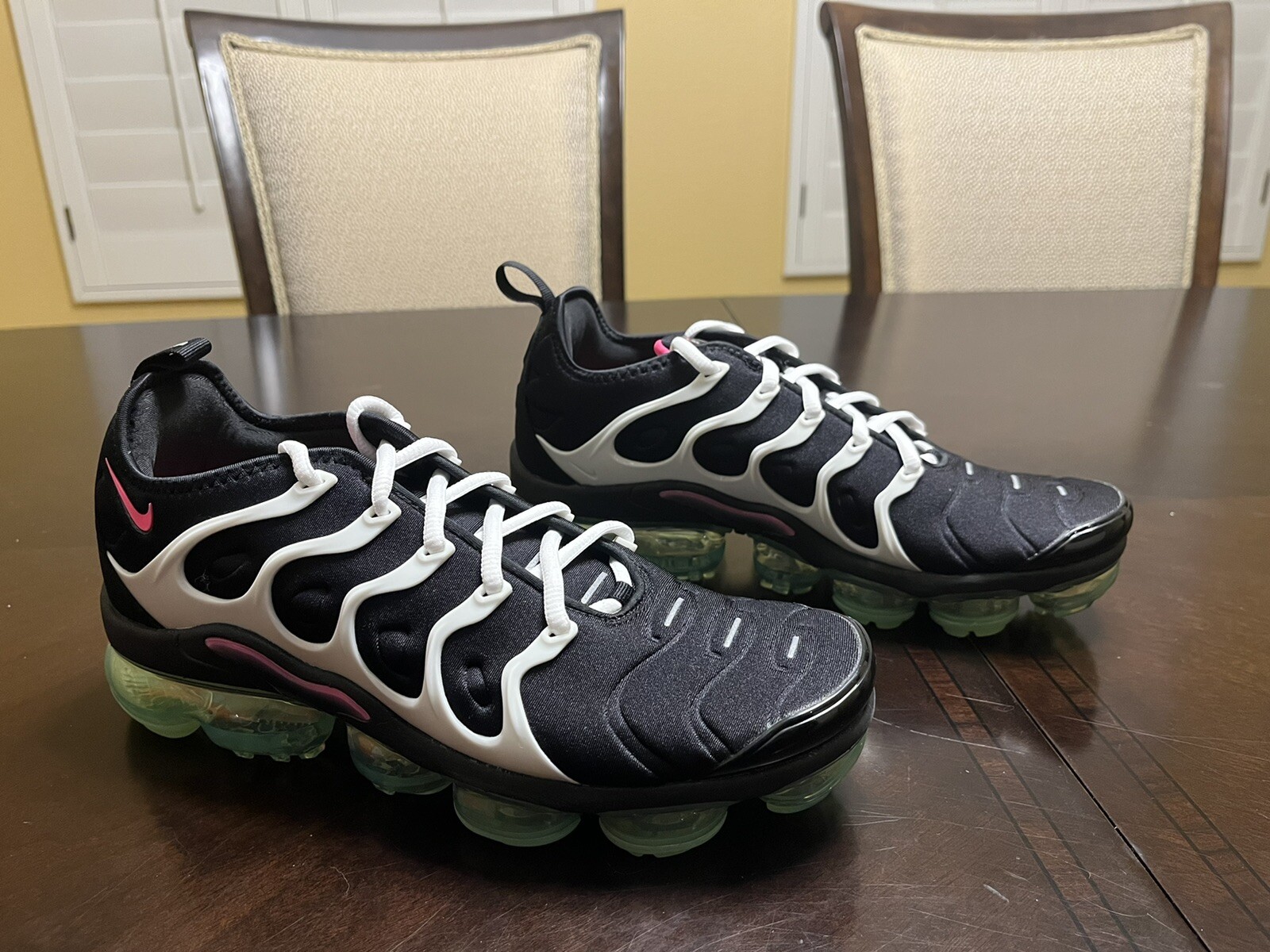New Nike Air Vapormax Plus Black Green 