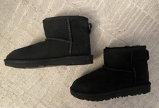 NEW UGG Kids Classic Mini II Black Size 1 Little Kid