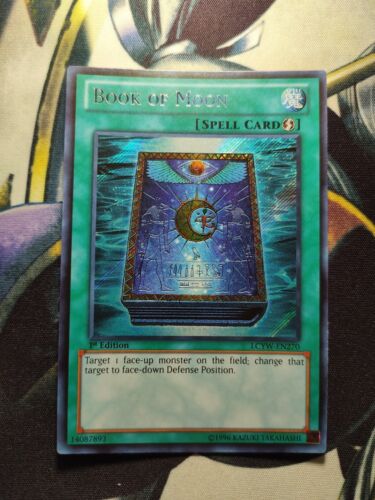 Yugioh! NM Book of Moon - LCYW-EN270 - Secret Rare - 1st Edition - Picture 1 of 2