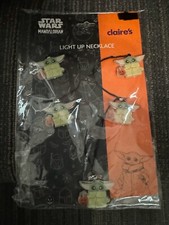 Claire's Halloween Star Wars The Child Mandalorian Yoda Light Up Necklace NEW