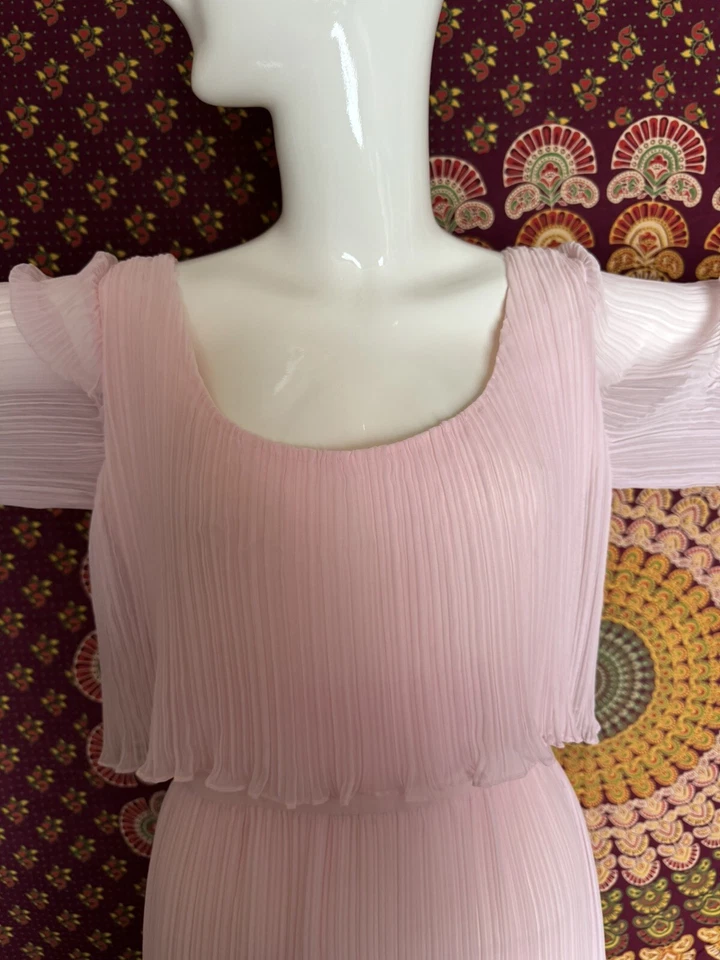 Maxi Vestido Vintage Rosa Gasa Acordeón Plisado Diseño Boda o Fiesta Foto 3 de 4