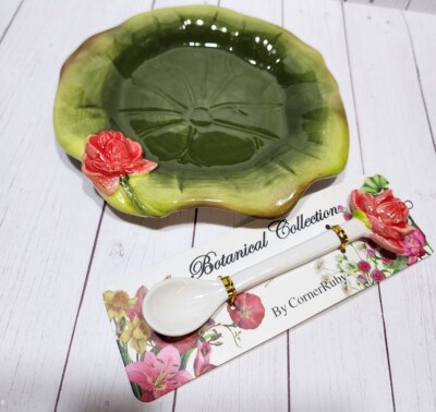 Rayflower ～One Side & One Side～ CORNER RUBY DARK RED FLOWER & FLAT GREEN LEAF TEACUP
