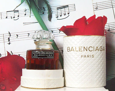 la fuite des heures balenciaga