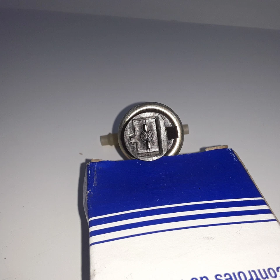 Solenoide de purga de bote de vapor para Ford Aerostar 1989-1997, Ranger 1991-2003 Foto 4 de 4