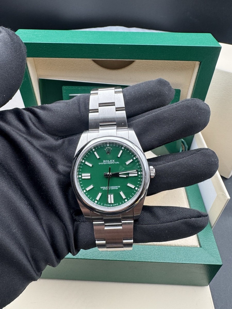 2024 Rolex Oyster Perpetual 41mm, Stainless Steel, Green, 124300