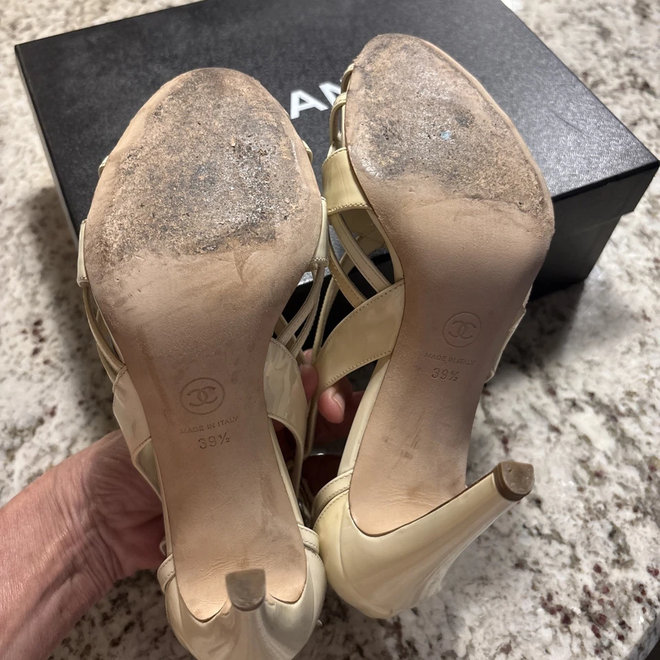 CHANEL open-toe Ivory patent-leather strappy heels size 39.5 8 1/2 - 9 with box - Image 4 of 4