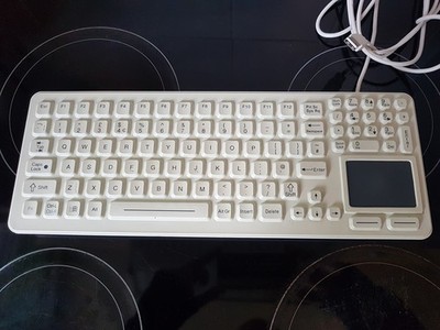 iKEY abwischbare Tastatur mit integriertem Touchpad SK-97-TP-USB-UK