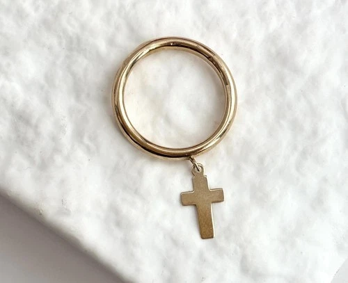 Cross Shaped Rounded Shanked 90's Gold Toned Costume Jewelry Vintage Ring - sz 8