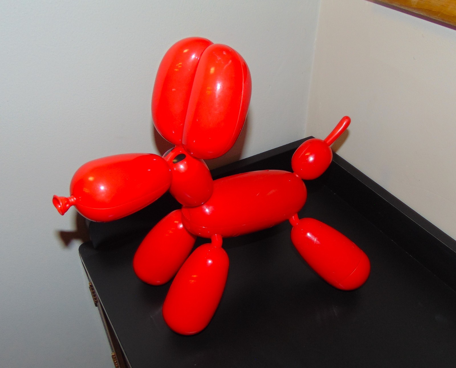 Squeakee the Balloon Dog Interactive Pup - Makes Sound, Deflates, Does Tricks!