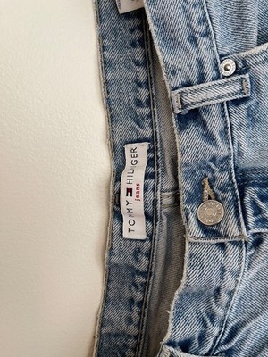 Vintage Tommy Hilfiger Jeans Women s 14 High Rise Straight Leg Mom Light Wash