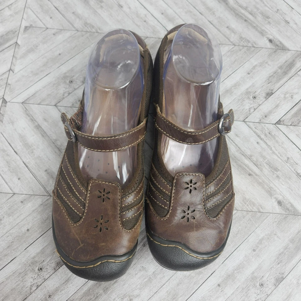 Zapatos cómodos para caminar Mary Jane de cuero marrón Keen para mujer 10 M correa con hebilla plana Foto 2 de 4