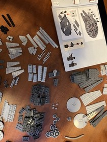 LEGO Star Wars Millennium Falcon Complete Set 75105 Force Awakens Pre-Owned