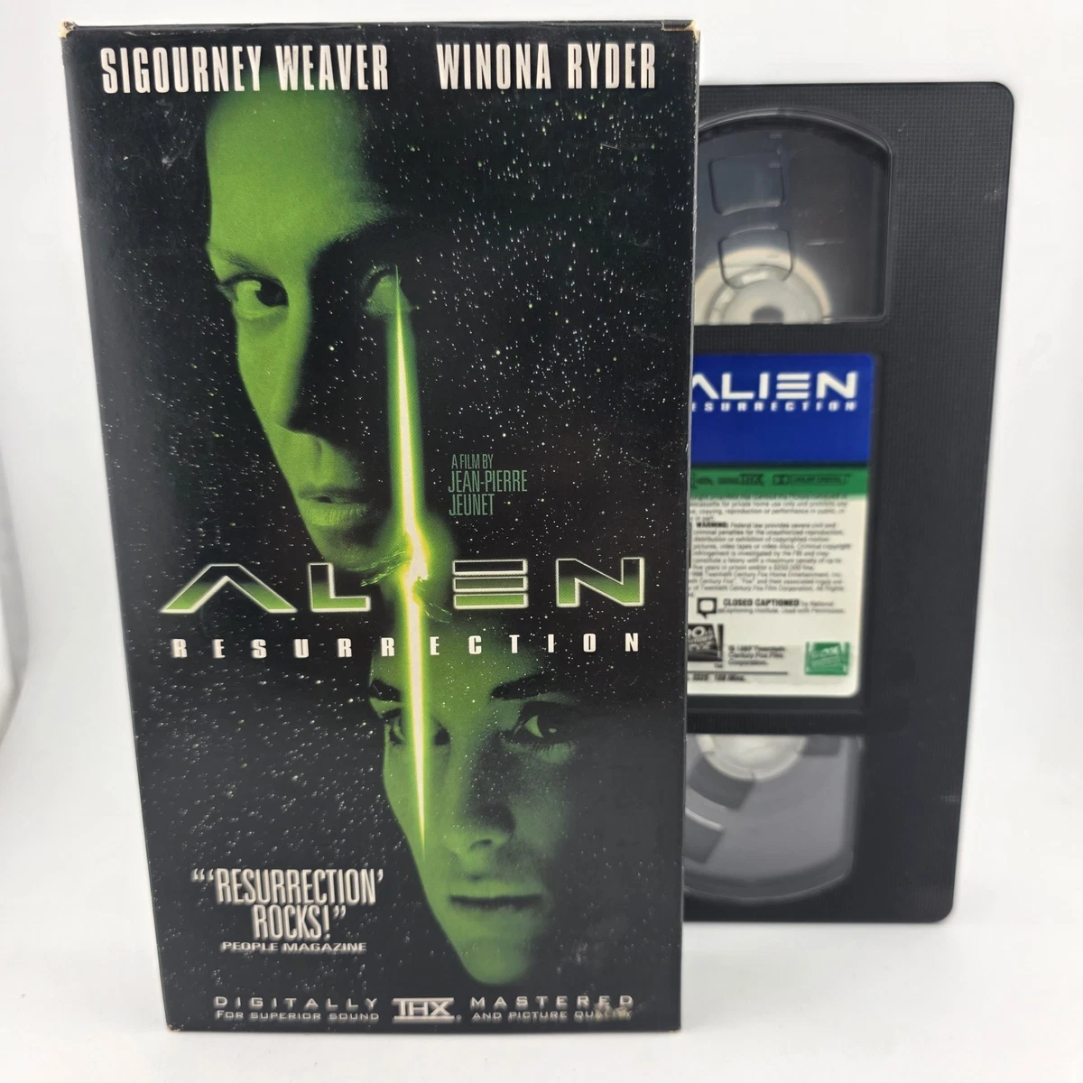 当時物 特大 エイリアン VHS プロモ ディスプレイ 非売品　Alien 当時物 特大 エイリアン VHS プロモ ディスプレイ 非売品 Alien - メルカリ