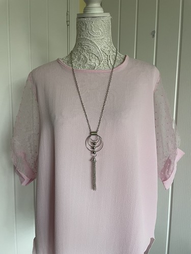 QUIZ LADIES PINK SHEER SLEEVE BLOUSE WITH NECKLACE UK SIZE 16 BNWT - Picture 3 of 8