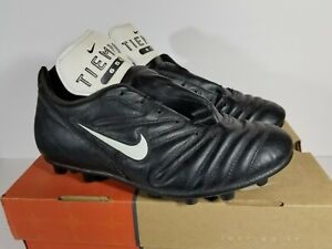 Vintage 98 Nike Tiempo 650 F.G Soccer 
