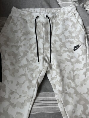 Tapered Winter Camo Joggers Nike Tech Fleece Pants Joggers Summit
