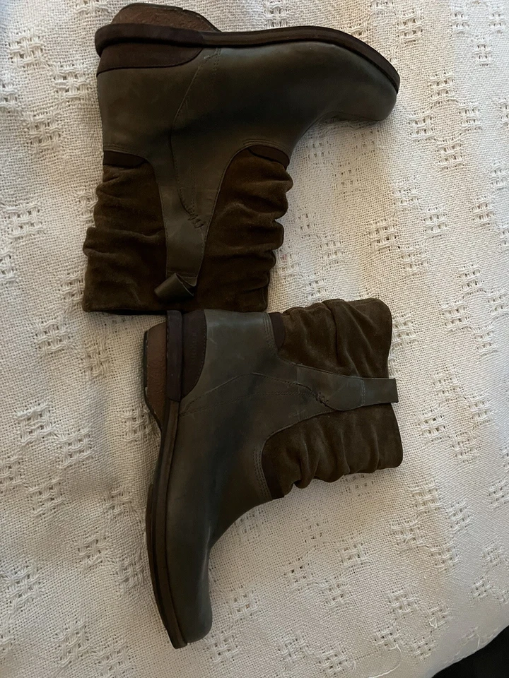 Patagonia Women’s Addie Leather/Suede/Brown Boot Peat Ankle Boots - SZ 8 - Image 4 of 4