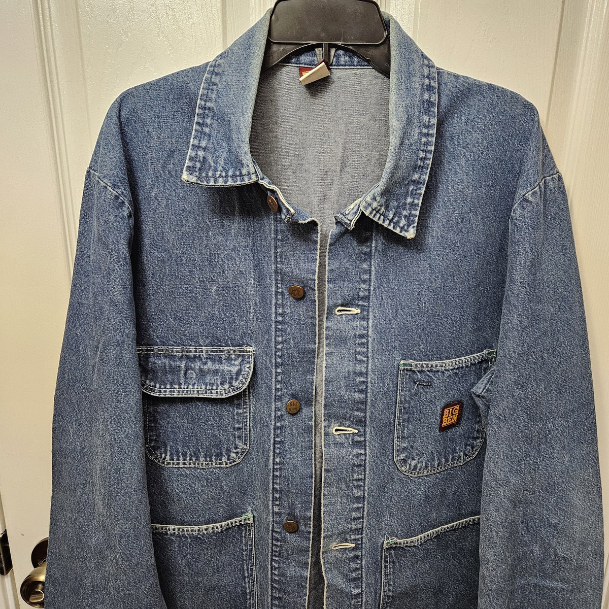 MENS VINTAGE BIG BEN DENIM BUTTON DOWN JACKET WITH POCKETS MENS VINTAGE BIG BEN DENIM BUTTON DOWN JACKET WITH POCKETS