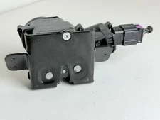 2015 GMC DENALI REAR POWER LIFT TAIL GATE LOCK ACTUATOR LATCH OEM