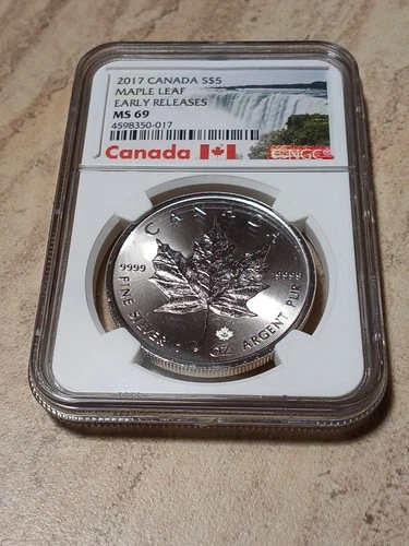 CANADA 2017 MAPLE LEAF 1-OZ SILVER COIN | NGC MS69 EARLY RELEASES | PRISTINE 