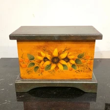 Folk Art Box Hand Painted Sunflower Wooden Tole Painted Keepsake Box  Vintage