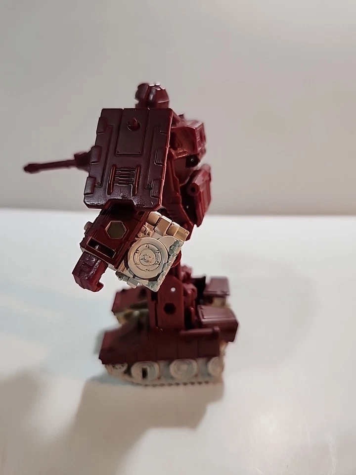 Figura de acción Transformers Warpath War for Cybertron Kingdom Deluxe WFC Foto 4 de 4