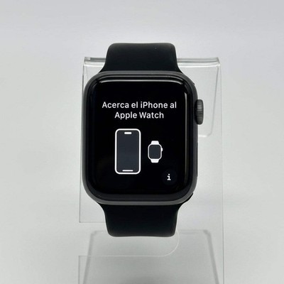 Apple Watch Series 4 40 mm Space Gray A1977 GPS Only 72%