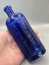 SUPERB VICTORIAN POISON / MEDICINE BOTTLE EMBOSSED POISONOUS NOT TO BE TAKEN