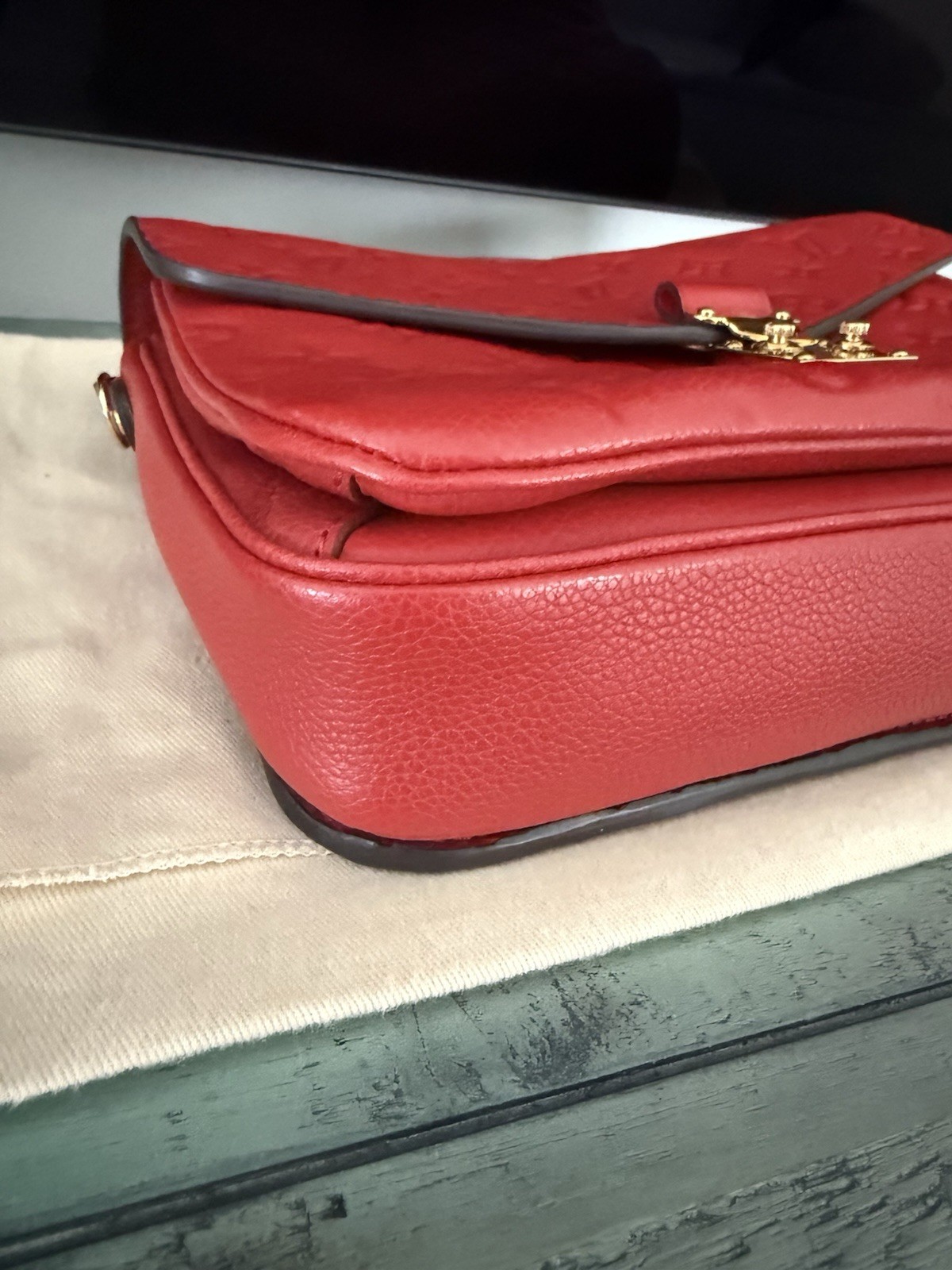$3000 LOUIS VUITTON Pochette Metis Bag Empreinte Leather Red image 5