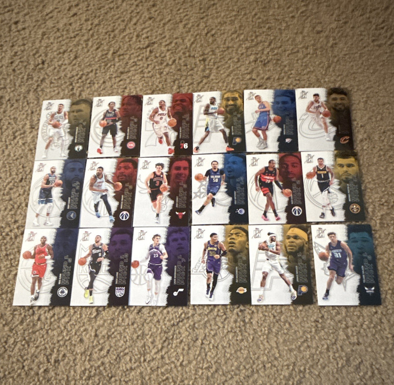 Topps 2026 Basketball Card Lot (18)