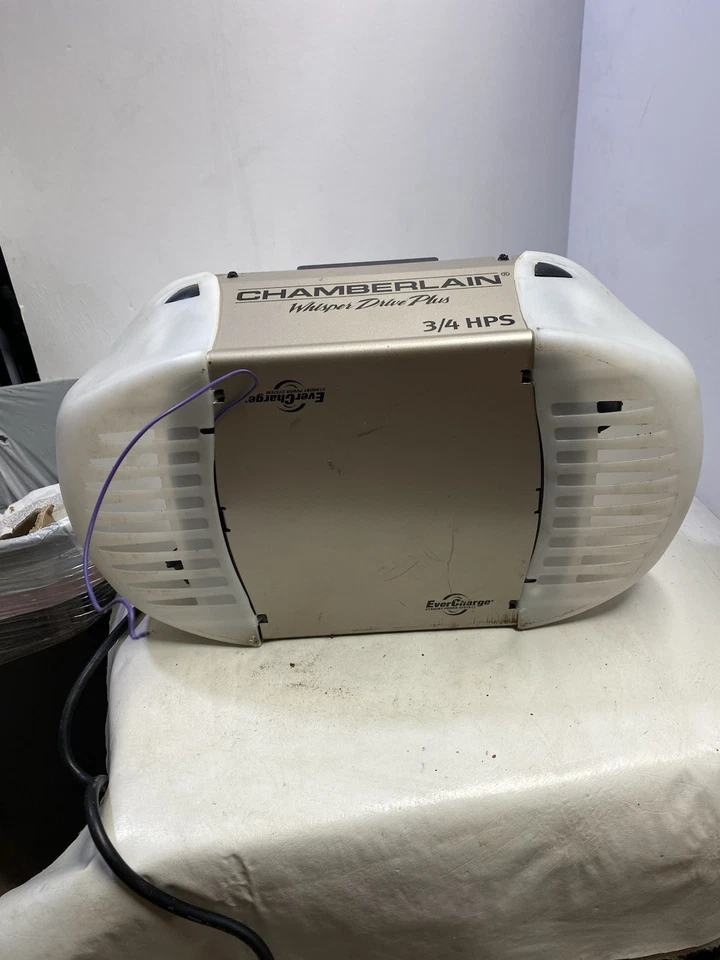 CHAMBERLAIN Whisper Drive Belt Garage Door Opener Ultra Quiet 3/4 Hp Tested - Image 4 of 4