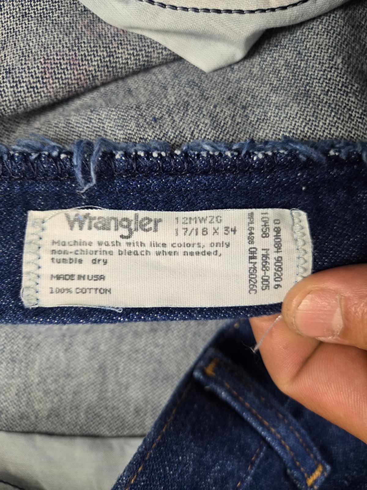 Wrangler Blue Jeans Womens Size 17/18 x 34 Country Western Cowgirl Rodeo Denim thumbnail 6