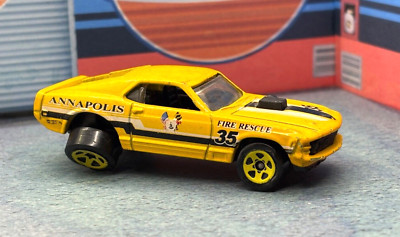 Hot Wheels Main Street '70 Mustang mach 1 No. 169 1:64 Scale