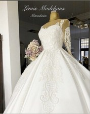 wedding dress size 32-36 with lace lace up
