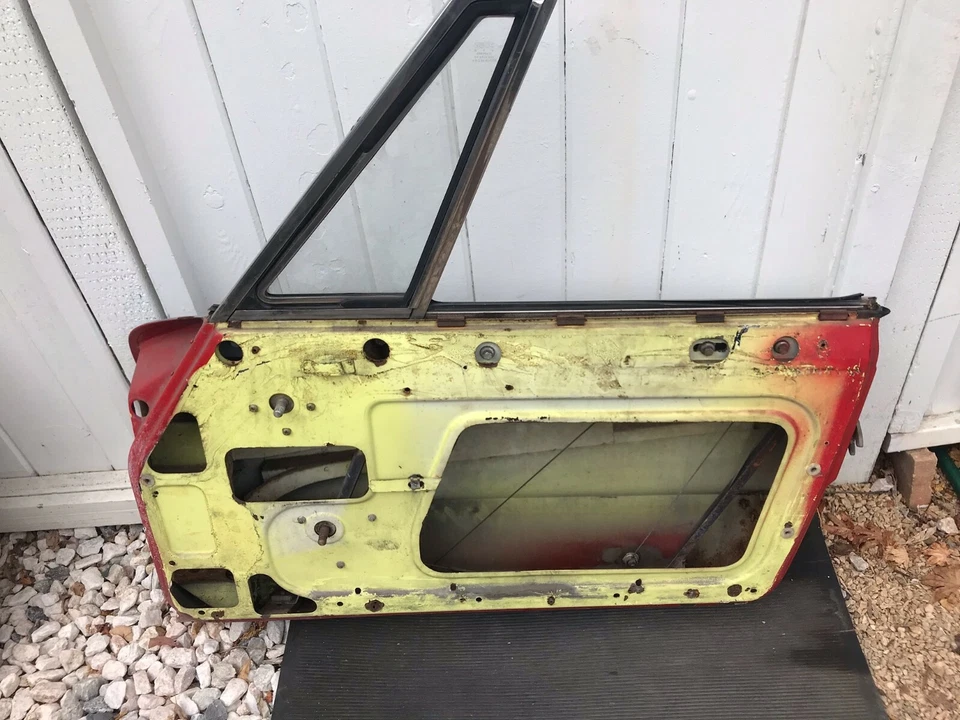 Puerta lateral derecha con cristal Alfa Romeo Spider serie 2 (1970-1982) Foto 3 de 4